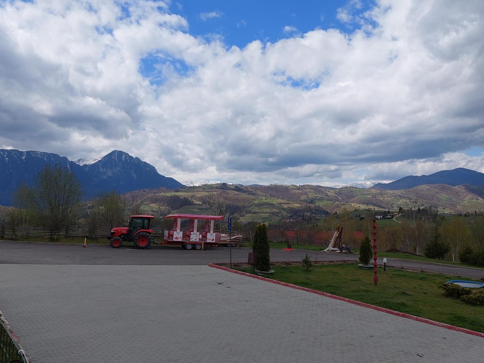 Pension Chalet Poiana Marului Ranch Luaran gambar